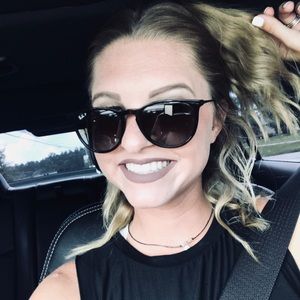 Meet your Posher, Mallory